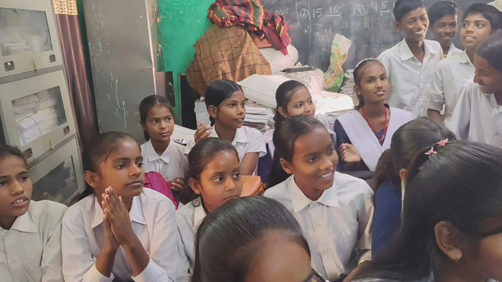 Students attending an interactive reading session at the SSF Library in Chinhit Middle School, Nalanda.